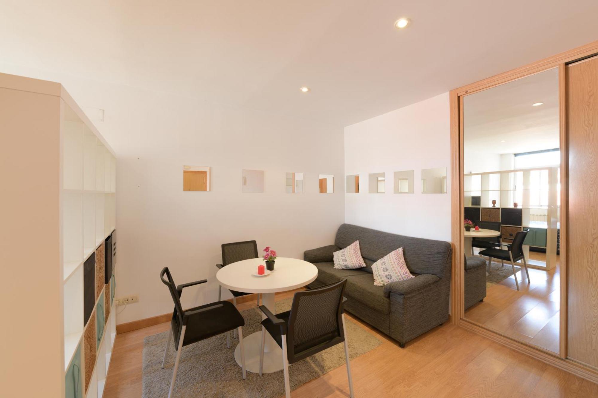 מדריד Apartamento4Estaciones מראה חיצוני תמונה